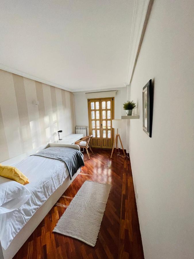 Atico Al Lado Del Ayuntamiento Appartement *